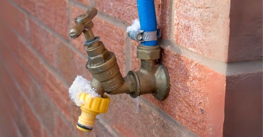 Frozen outdoor tap
